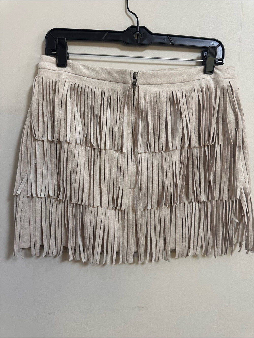 BCBGMaxAzria Light Beige Suede Fringe Jacket and Skirt Set - Picture 7 of 9